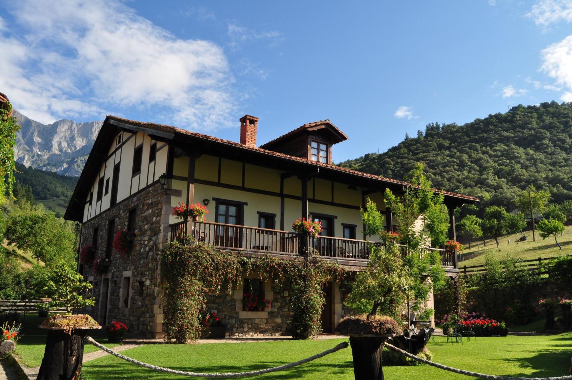 Posada San Pelayo 카말레노 외부 사진